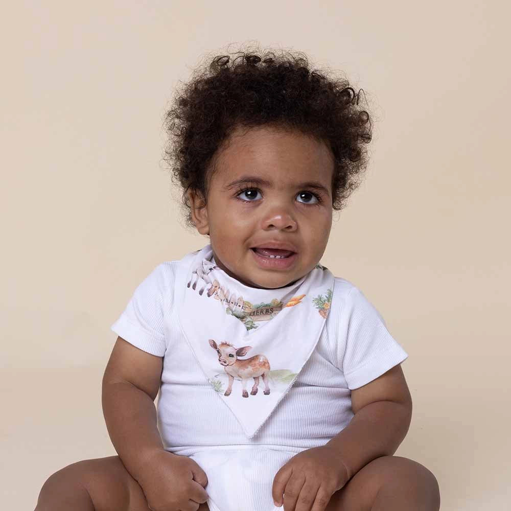 Snuggle Hunny farm dribble bib image 2