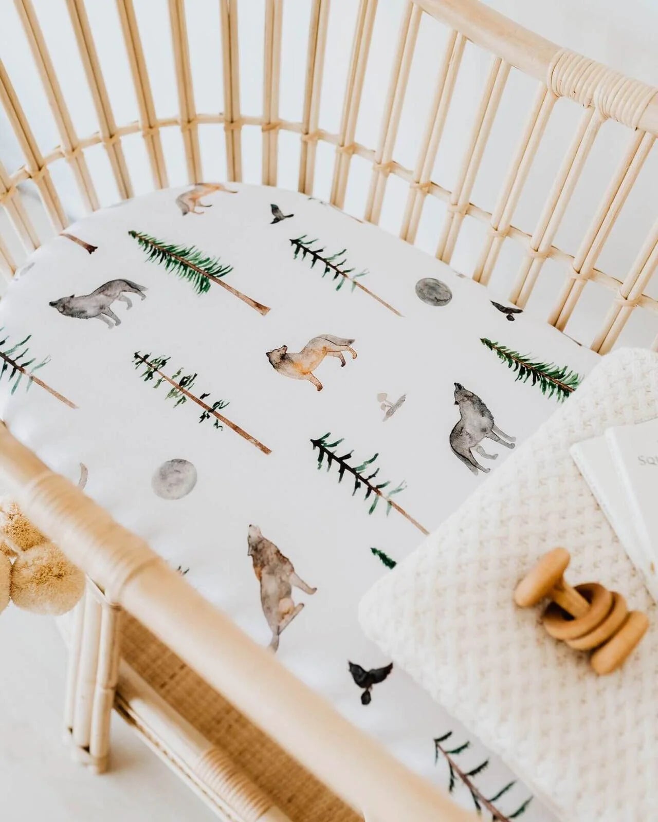 Snuggle Hunny organic bassinet sheet/change pad cover - Alpha image 1