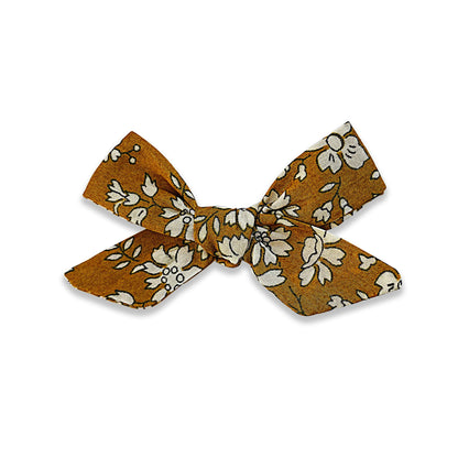 Josie Joan's Rachel petite bow clip image 2