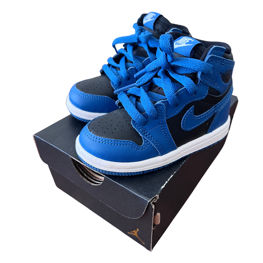 Nike Air Jordan 1 Toddler Retro High OG Sneakers - size EU 22