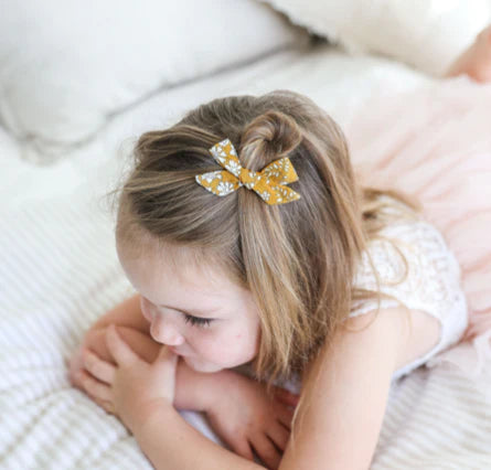 Josie Joan's Rachel petite bow clip image 0