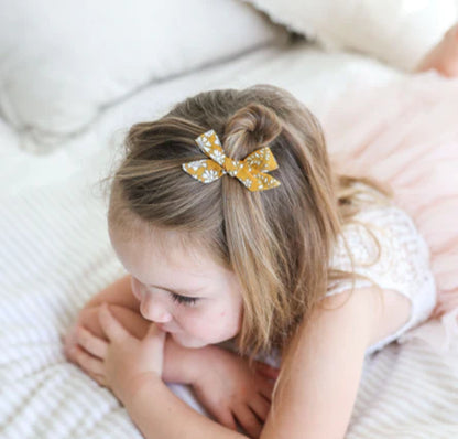 Josie Joan's Rachel petite bow clip image 0