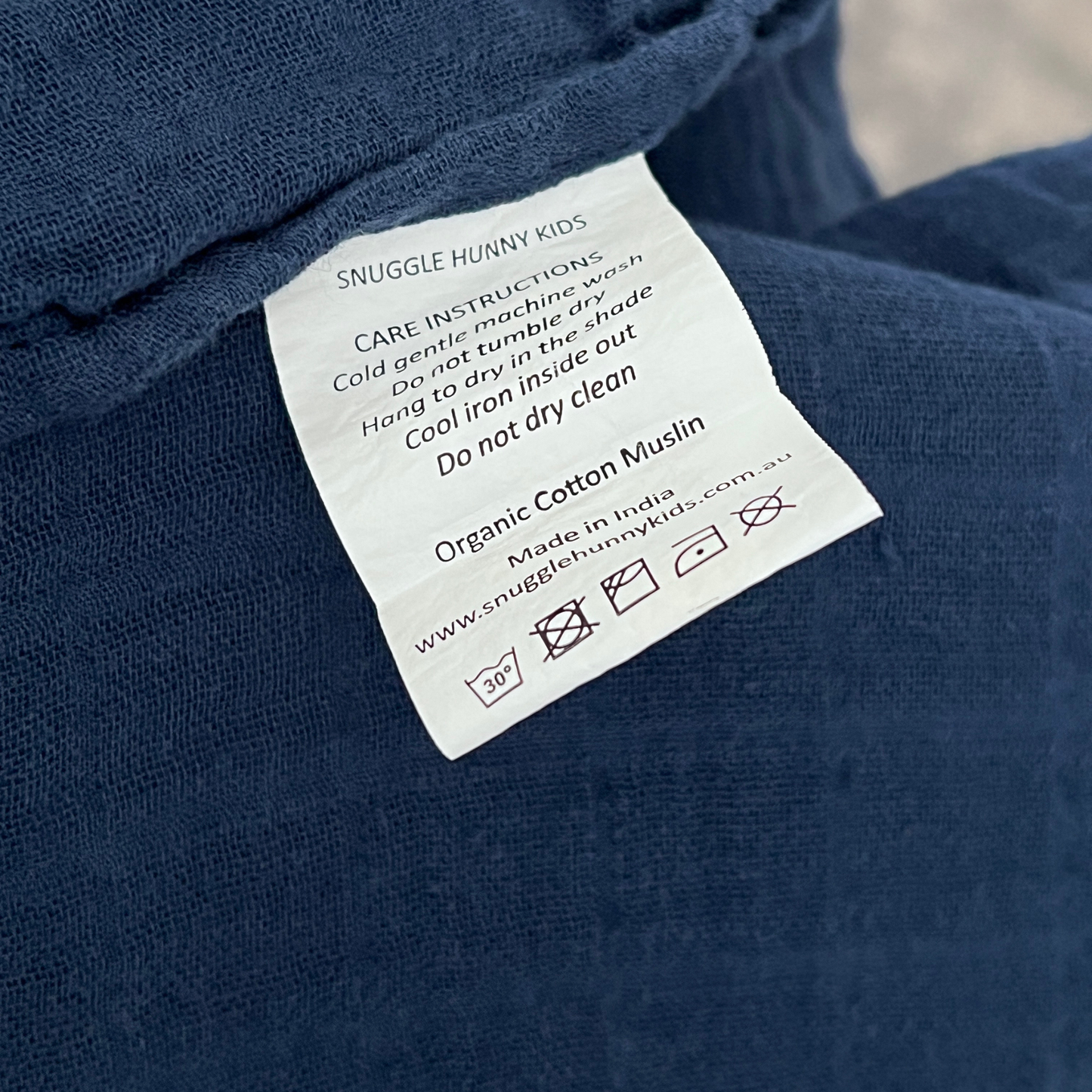 Snuggle Hunny muslin wrap in navy