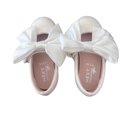 NEXT White Bow Mary Jane Shoes - size EU 22