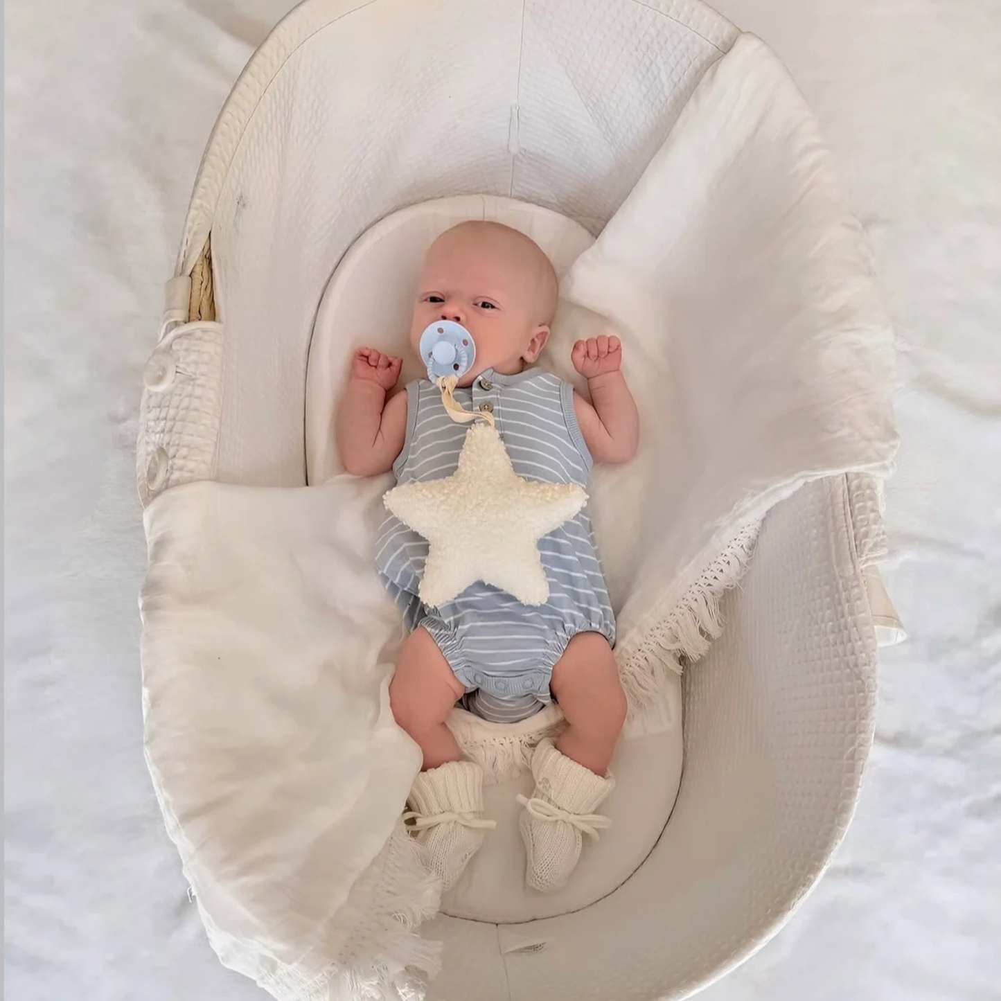By Lulul The Label pacifier holder - cloud star image 1