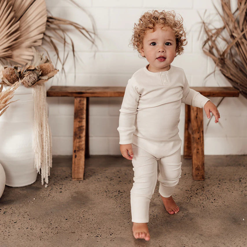 Snuggle Hunny halo organic growsuit - size 0 image 3
