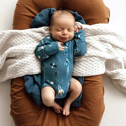 Snuggle Hunny rocket long sleeve organic bodysuit - size 0000 image 1