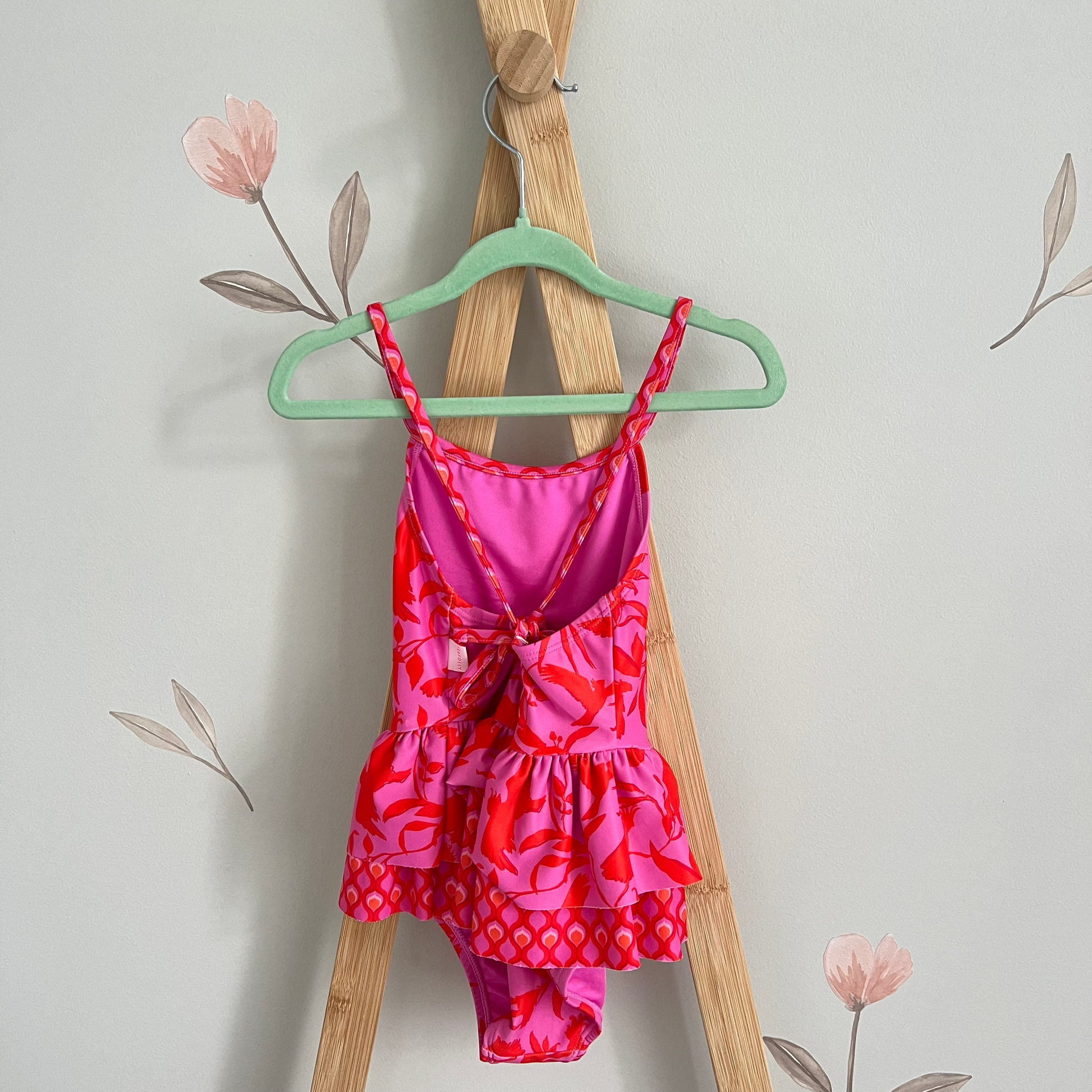 Seafolly birds of a feather one piece swimmers - size 4 image 1