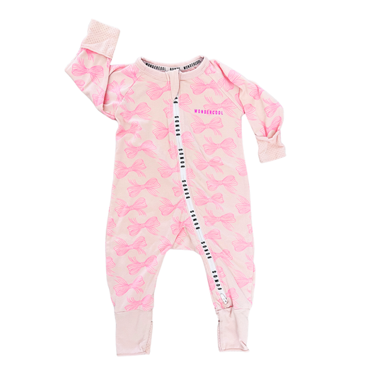 Bonds wondercool zip wondersuit in pink bows - size 000 image 0