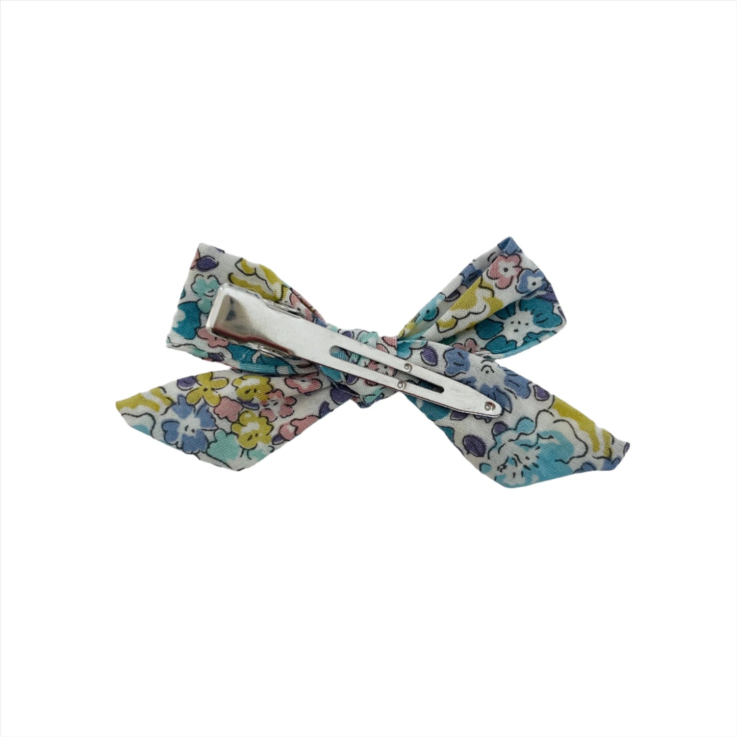 Josie Joan's Suzanne petite bow clip image 2