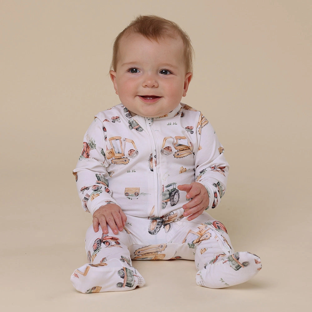 Snuggle Hunny diggers and tractors organic sleepsuit zip footie - size 0000 image 2