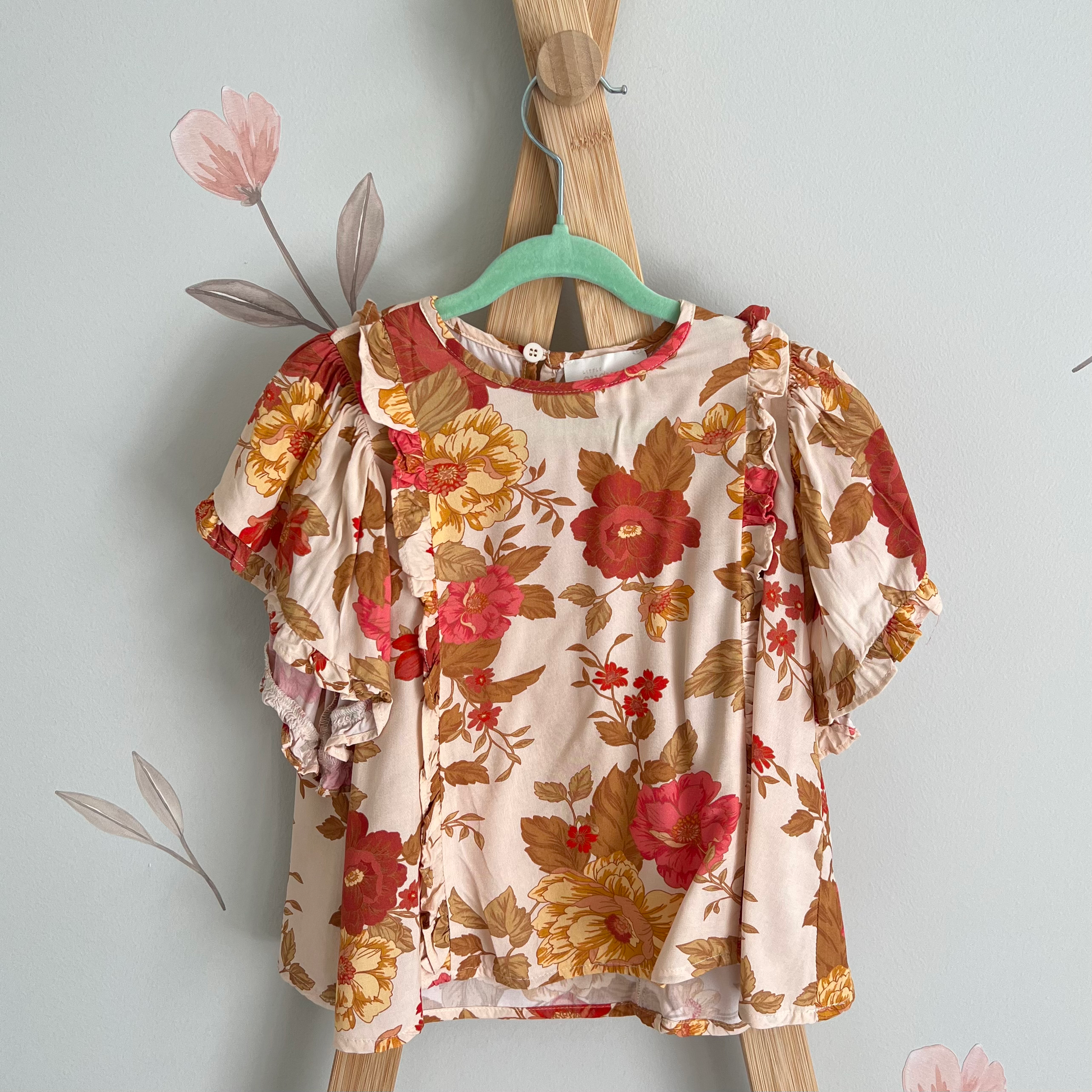 Little Auguste cream floral blouse - size 3-4 image 0