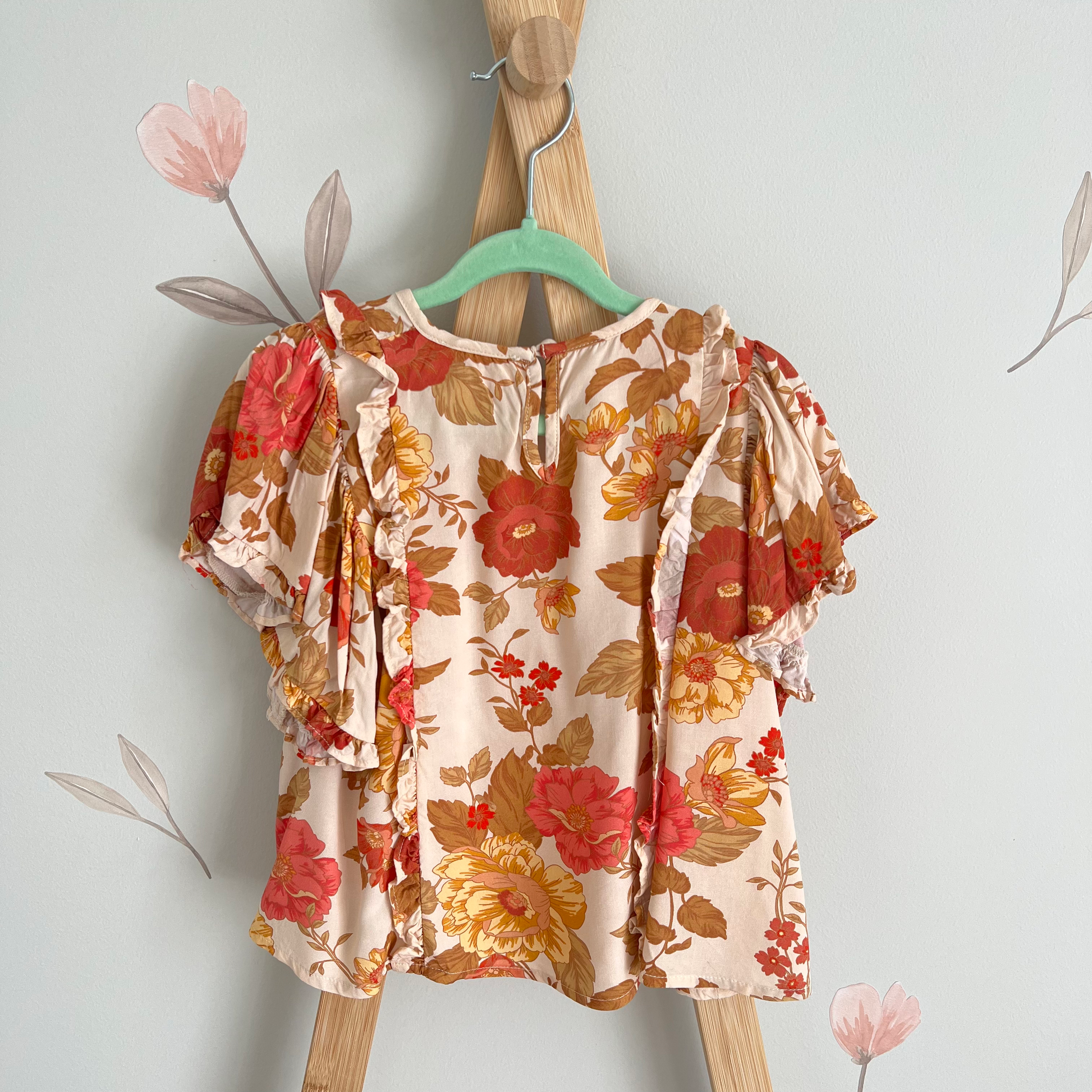Little Auguste cream floral blouse - size 3-4 image 1