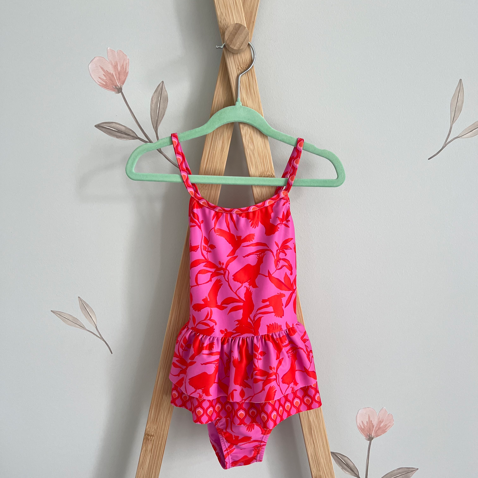 Seafolly birds of a feather one piece swimmers - size 4 image 0