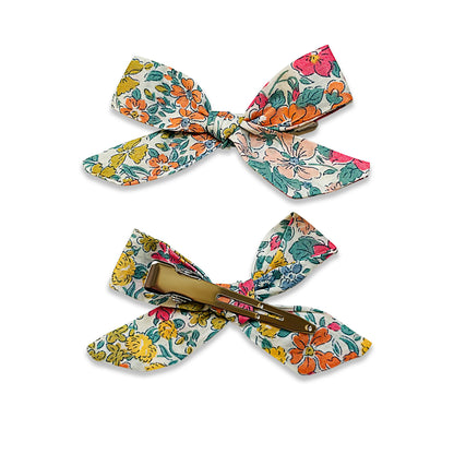 Josie Joan's Rowie petite bow clip image 1
